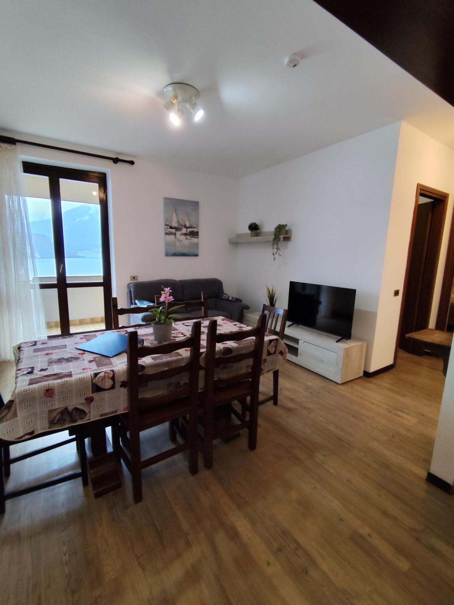 Casa Sofie e Charlotte Apartment Varenna Luaran gambar